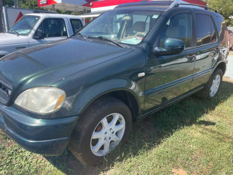 2000 Mercedes-Benz M-Class for sale at Maxx Used Cars in Pittsboro NC