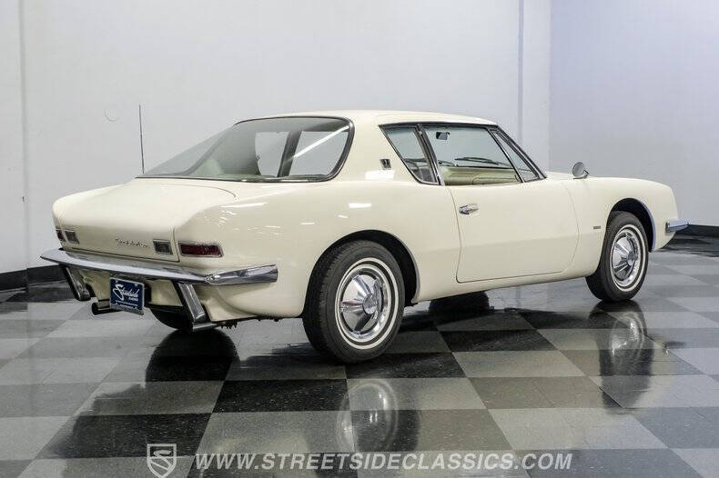 1963 Studebaker Avanti