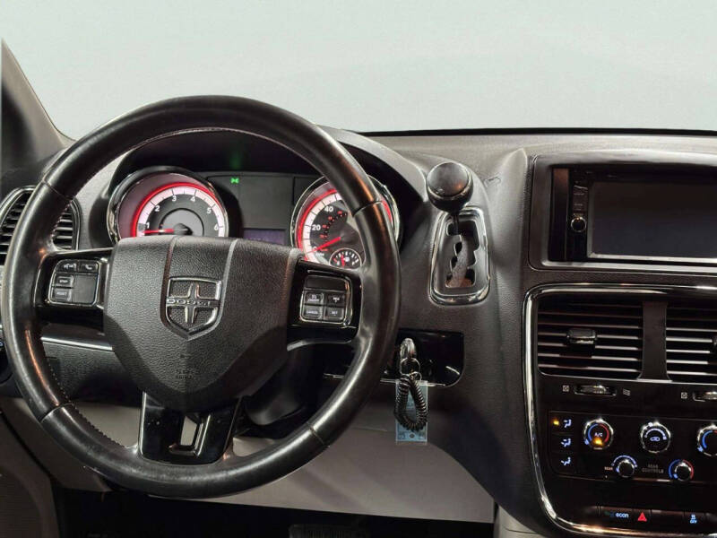 2015 Dodge Grand Caravan SE