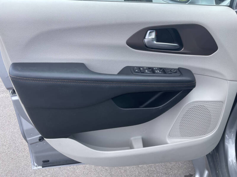 2018 Chrysler Pacifica Touring L