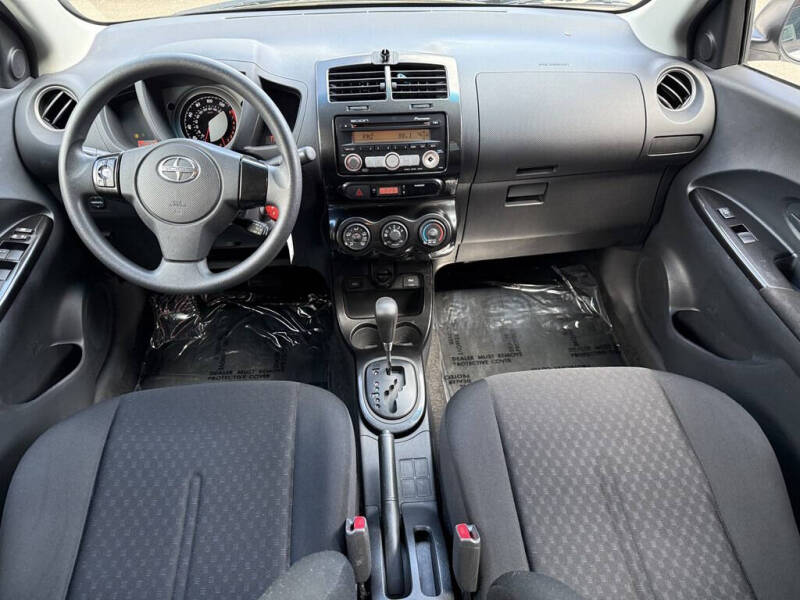 2009 Scion xD