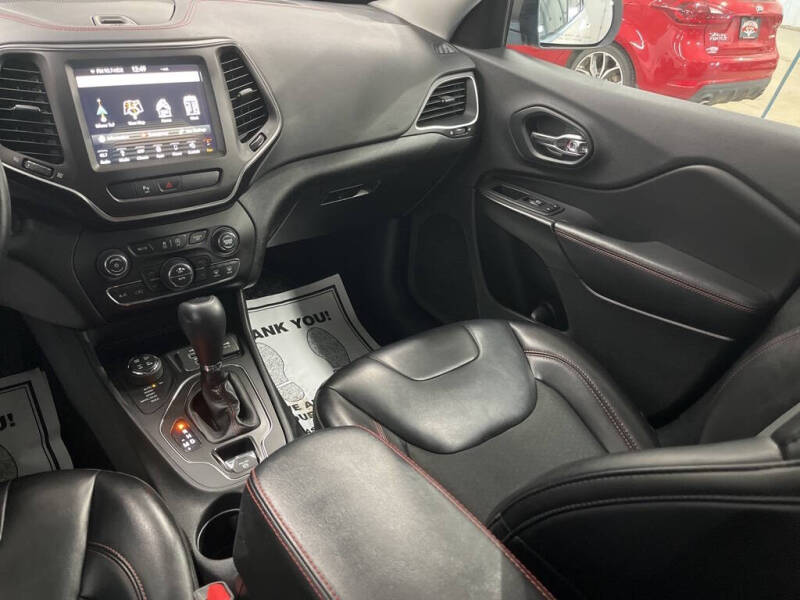 2019 Jeep Cherokee Trailhawk