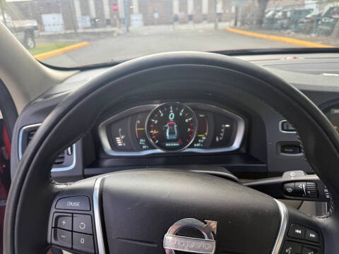 2015 Volvo S60 T5 Platinum