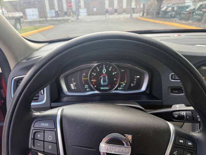 2015 Volvo S60 T5 Platinum