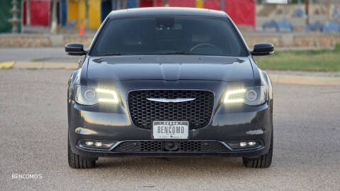2018 Chrysler 300 S