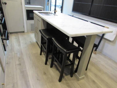 2024 Forest River T322 VIEW