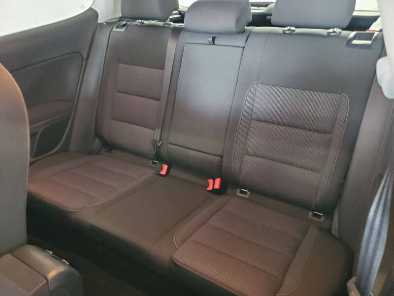 2013 Volkswagen Golf 2.5L PZEV