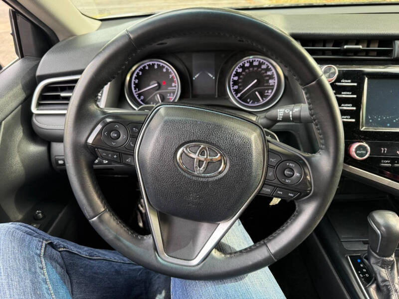 2018 Toyota Camry SE