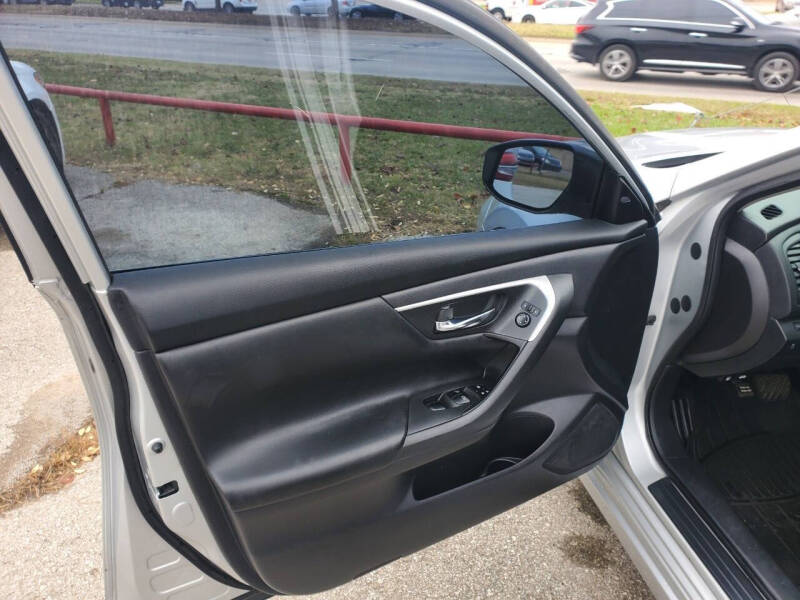 2017 Nissan Altima 2.5 SR