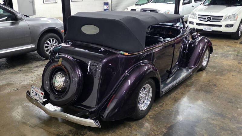 1936 Ford Phaeton