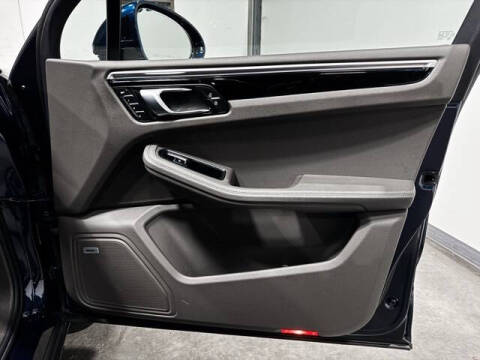 2020 Porsche Macan S