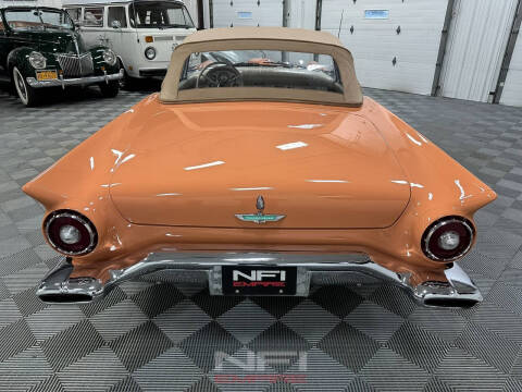 1957 Ford Thunderbird