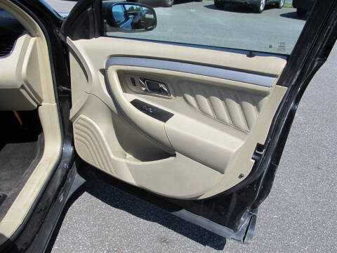 2015 Ford Taurus