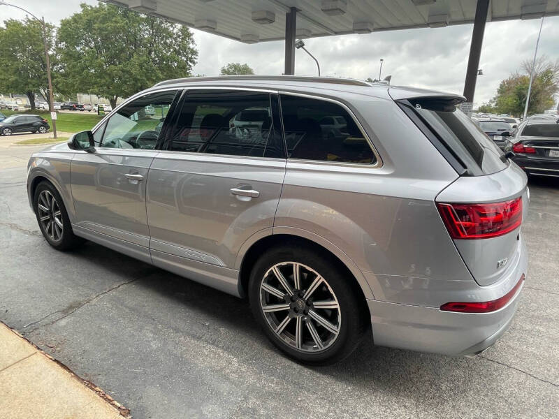 2017 Audi Q7 null photo 5