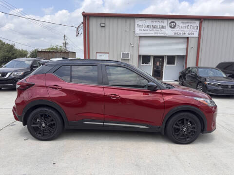 2021 Nissan Kicks SR