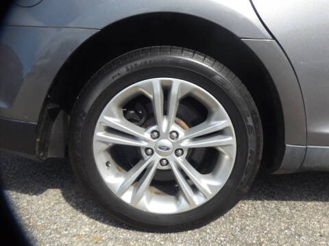 2014 Ford Taurus SEL