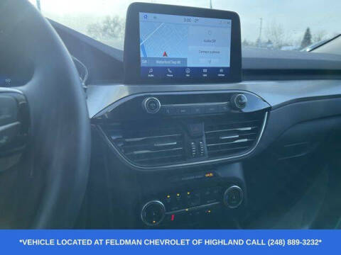 2022 Ford Escape Hybrid Titanium