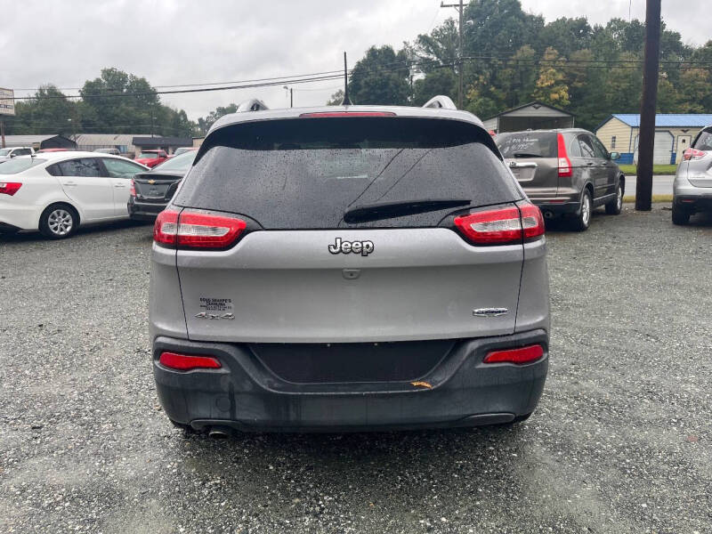 2018 Jeep Cherokee Latitude