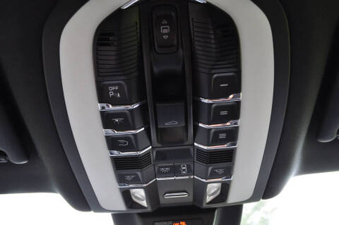 2017 Porsche Macan S