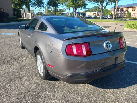 2010 Ford Mustang V6