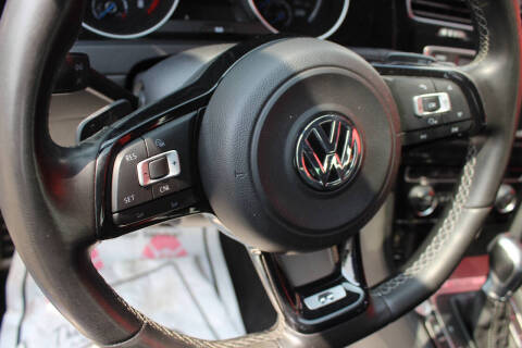 2016 Volkswagen Golf R 4Motion