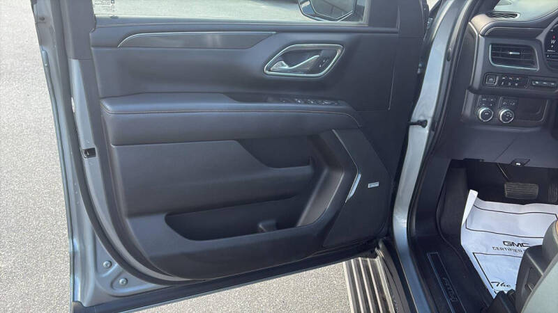 2023 GMC Yukon XL AT4