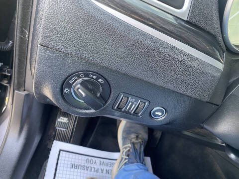 2016 Chrysler 300 Limited