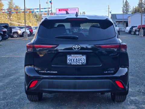 2024 Toyota Highlander LE
