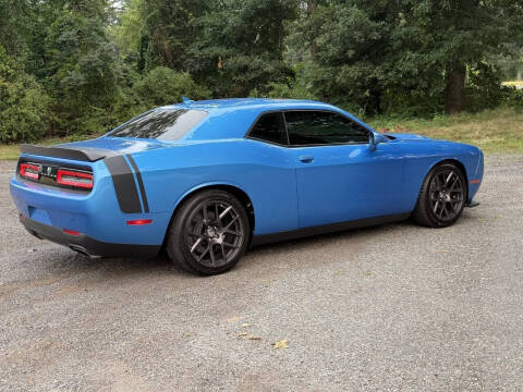 2016 Dodge Challenger 392 HEMI Scat Pack Shaker