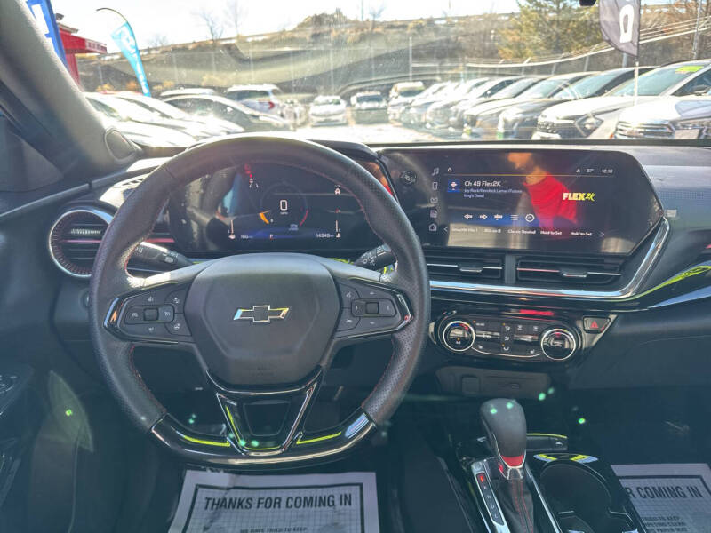 2025 Chevrolet Trax RS