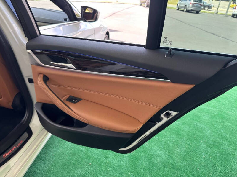 2018 BMW 5 Series 530i