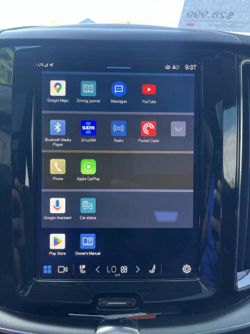 2023 Volvo XC60 B5 Core