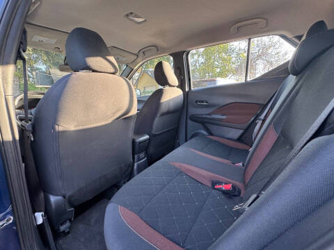 2020 Nissan Kicks SR