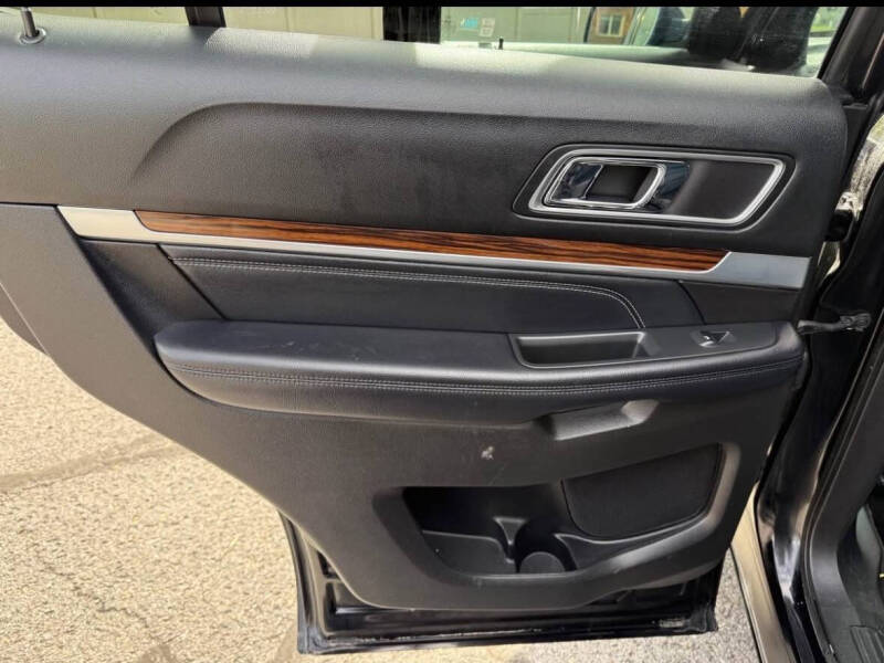 2017 Ford Explorer Limited