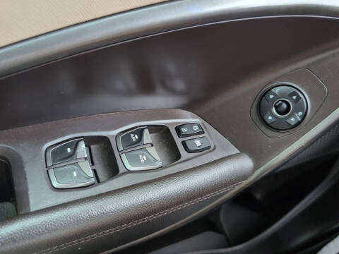 2017 Hyundai Santa Fe SE