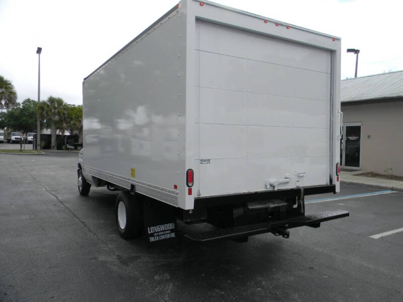 2019 Ford E-350
