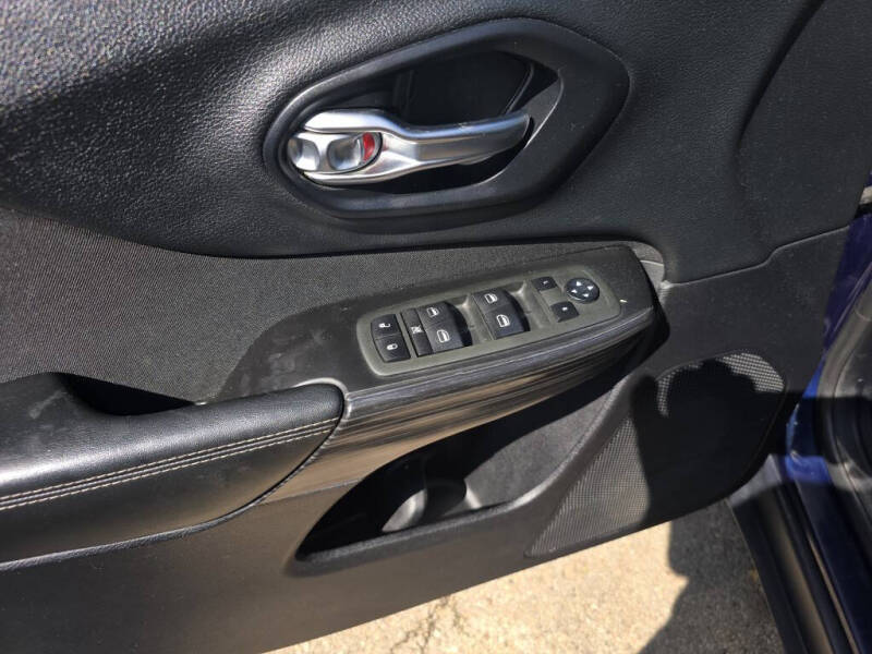 2014 Jeep Cherokee Sport