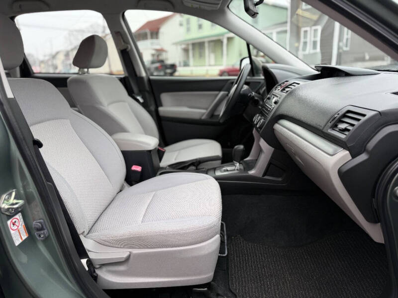 2015 Subaru Forester 2.5i