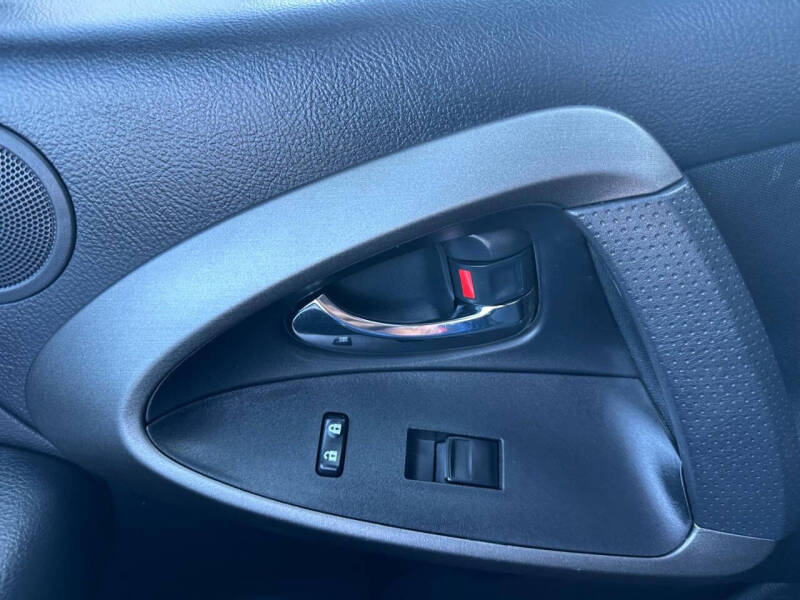 2009 Toyota RAV4 Sport