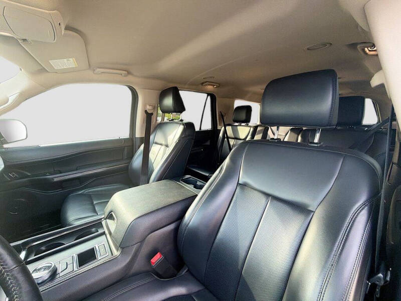 2022 Ford Expedition XLT