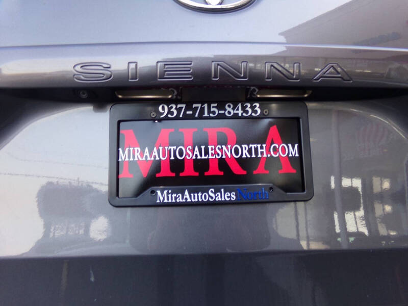 2011 Toyota Sienna XLE 7-Passenger Auto Access Seat