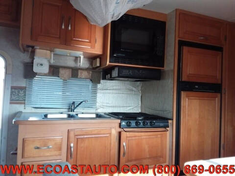 2004 Ford E-Series E-450 SD