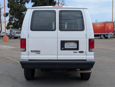 2014 Ford E-Series E-250