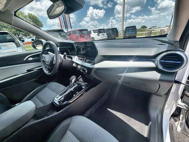 2025 Chevrolet Trax LT