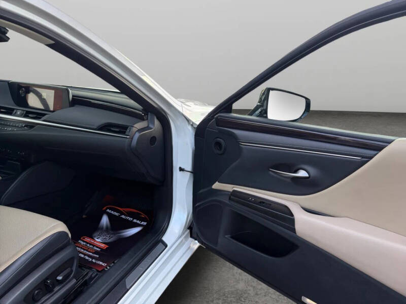 2020 Lexus ES 350