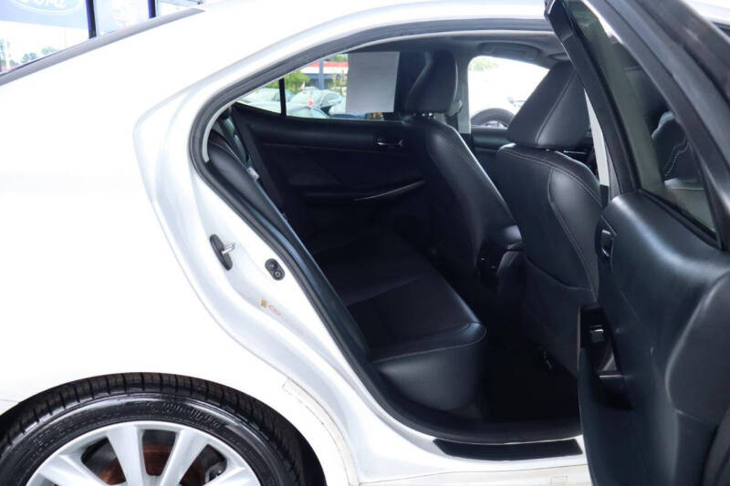 2016 Lexus IS 200t
