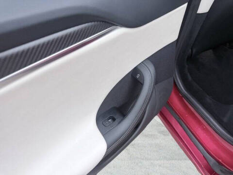 2023 Tesla Model S Plaid