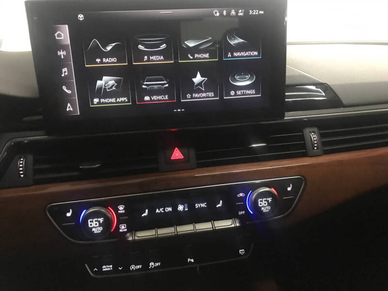 2023 Audi A4 quattro Premium 40 TFSI