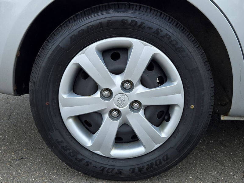 2009 Hyundai Accent GLS