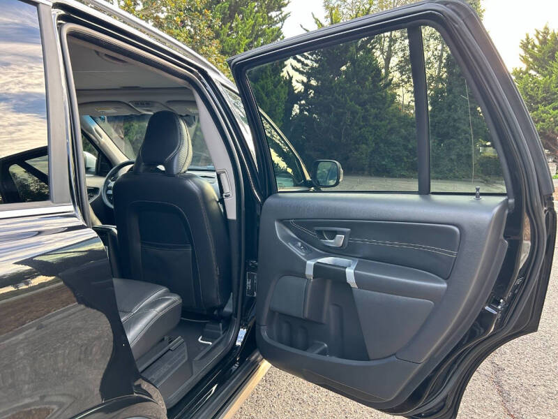 2014 Volvo XC90 3.2 R-Design Platinum